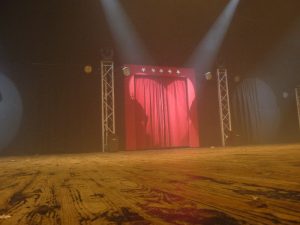 Lire la suite à propos de l’article Info Covid: un spectacle pour les fêtes de fin d&rsquo;année pour votre entreprise