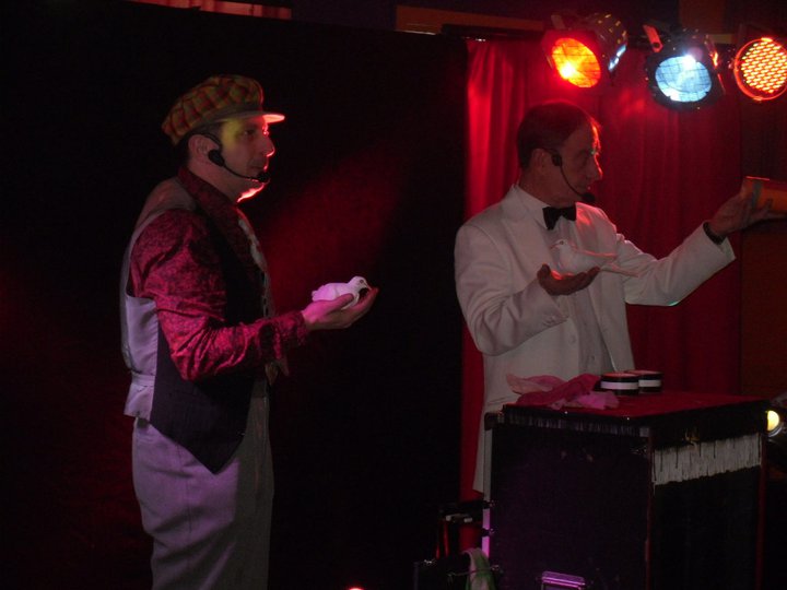 Duo clown et magicien