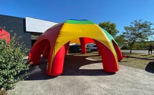 Lire la suite à propos de l’article Chapiteau de cirque gonflable –  Lessines (Hainaut)
